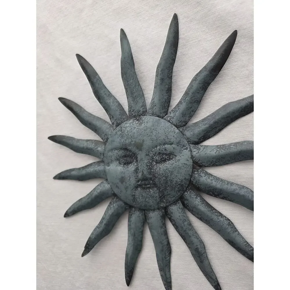 Rustic Metal Sun Wall Art Patina Celestial 90s Vintage - Picture 5 of 7